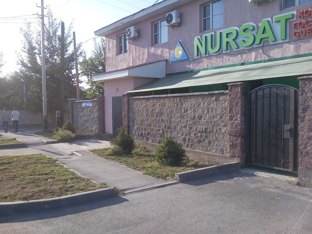 Nursat Guest House Astana Luaran gambar